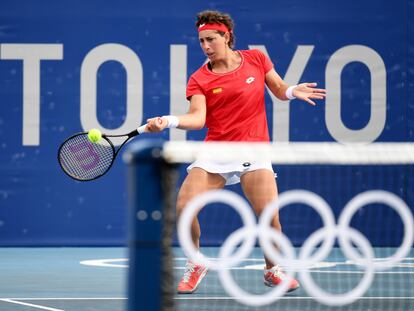 Carla Suárez, durante un partido en el Ariake Tennis Park.