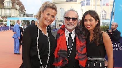 Olivier Dassault, con su esposa Natacha Nikolajevic y su hija Helena en el Deauville American Cinema Festival en 2017.