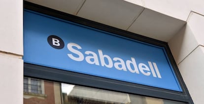 Oficina de Banco Sabadell en Vendrell (Tarragona). 