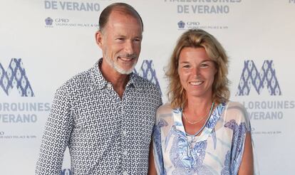 Kyril de Bulgaría y Katherine Butler en un evento en Palma de Mallorca el 2 de agosto de 2019.