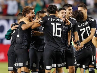 La selección de México celebra su victoria en la final de la Gold Cup 2019.