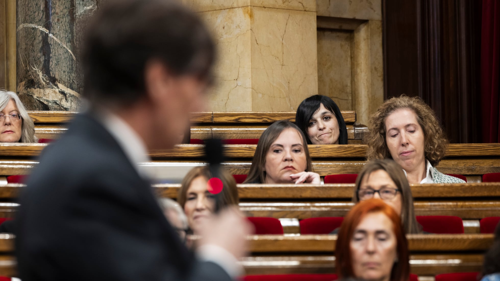 Illa sugiere en el Parlament que Orriols recibe fondos de Israel