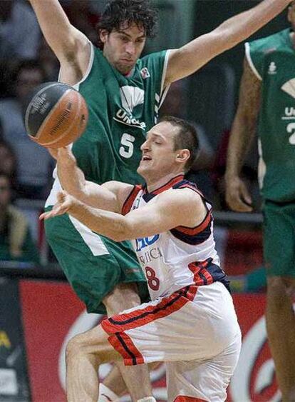 Racocevic ante Berni Rodríguez