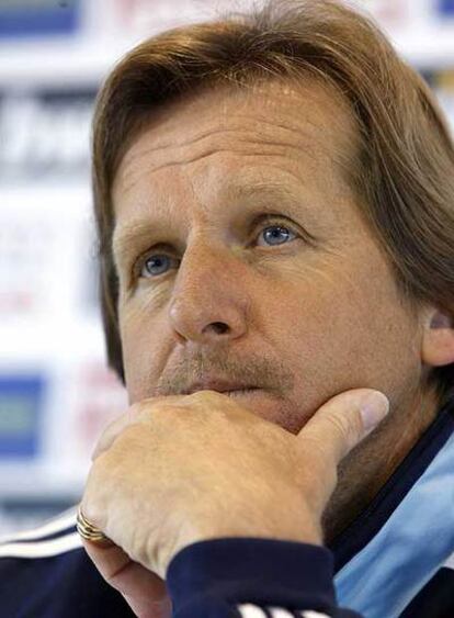 Bernd Schuster, durante su conferencia de prensa de ayer.