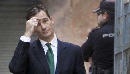 Iñaki Urdangarin se dirige a los juzgados de Palma, el pasado febrero.
