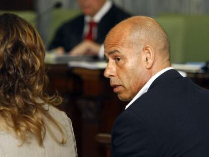 Fernando Torres Baena and his wife Mar&iacute;a Jos&eacute; Gonz&aacute;lez in court on Tuesday.  