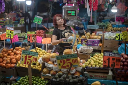 Frutas y verduras en el Mercado de Jamaica, en Ciudad de México.