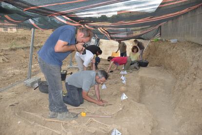 Aquesta fossa és la primera exhumada en el marc del Pla de Fosses per al 2017 i 2018 a Catalunya.