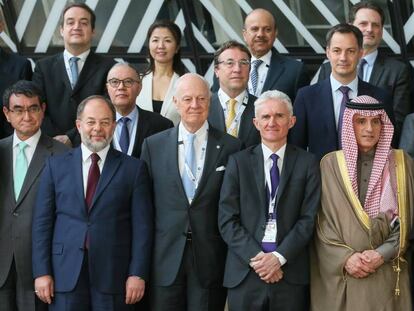 Autoridades en la conferencia internacional de donantes en apoyo a Siria, en Bruselas, este miércoles.