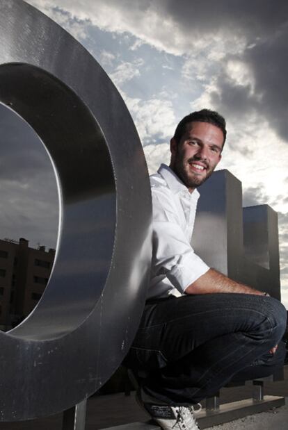 David Martínez, frente al hospital de Igualada.