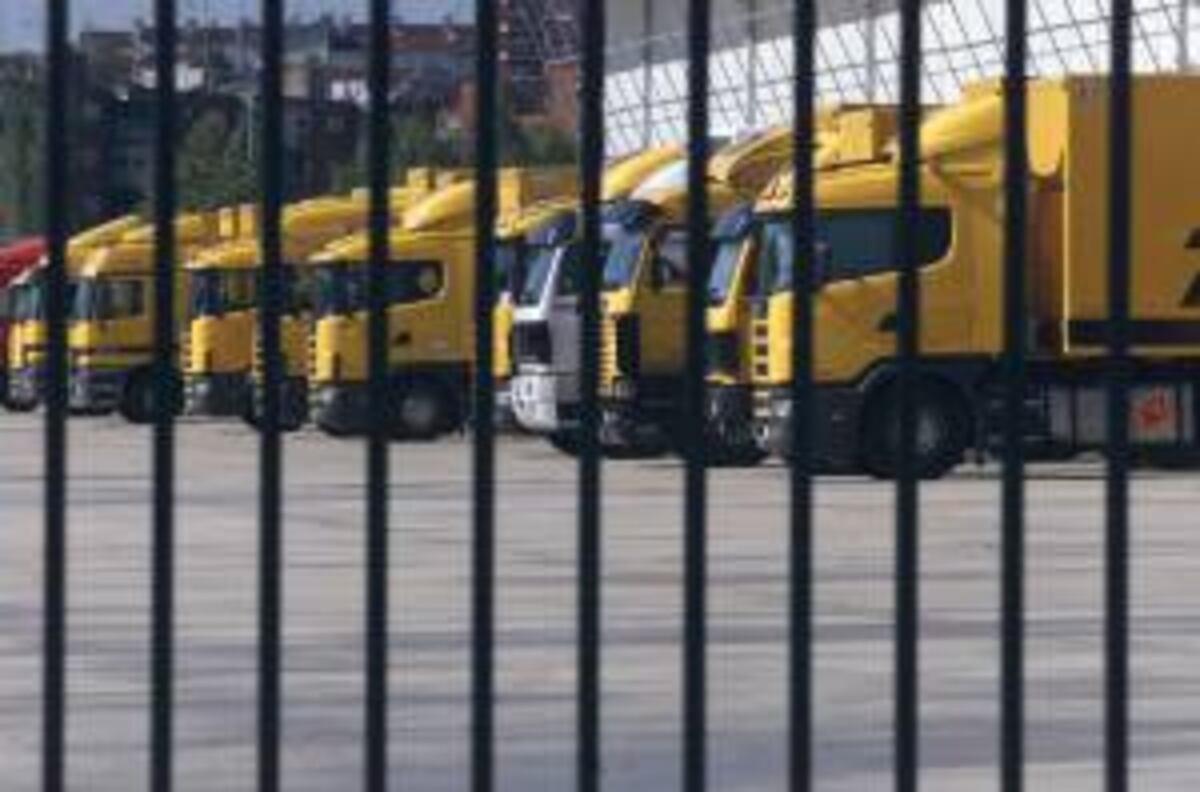 La huelga en transporte mercancías paraliza las zonas logísticas de ...