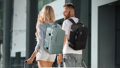 Esta es la mejor mochila de cabina que se puede comprar en Amazon