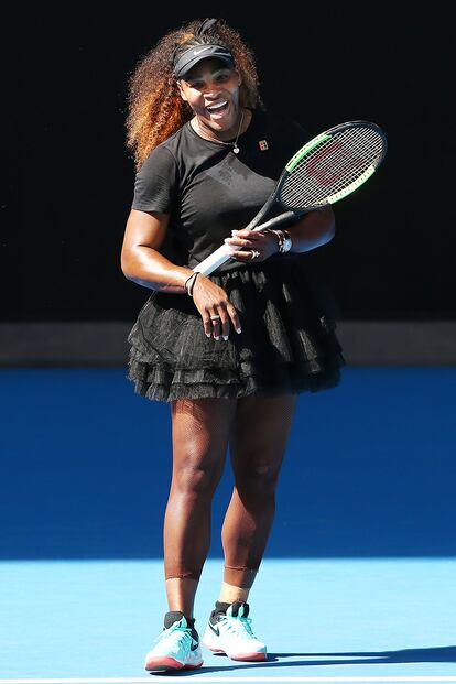 En la pista australiana se dejó ver con una segunda versión del tutú negro que tantos aplausos le supuso y que ya se ha convertido en símbolo del 'zasca' al Presidente de la Federación de Tenis francesa.