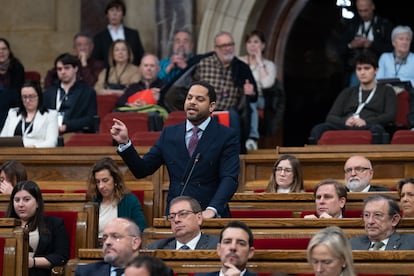 El portavoz de Vox, Ignacio Garriga, durante una sesión de control al Govern, en el Parlament, en marzo de este año.