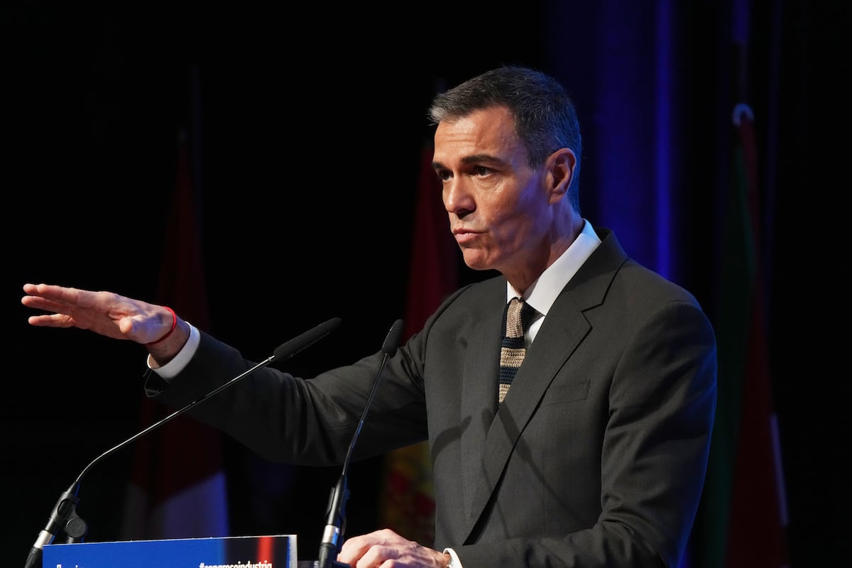 Pedro Sánchez mantiene el pulso contra los ‘tecnooligarcas’: “La voz de la democracia no será doblegada por los amos del algoritmo” | Sociedad