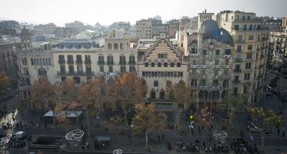 La casas Lleó i Morera, Mulleras, Bonet, Amatller y Batlló, de izquierda a derecha, que conforman la Manzana de la Discordia.