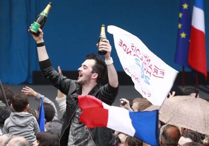 Seguidores de François Hollande celebran en Tulle.