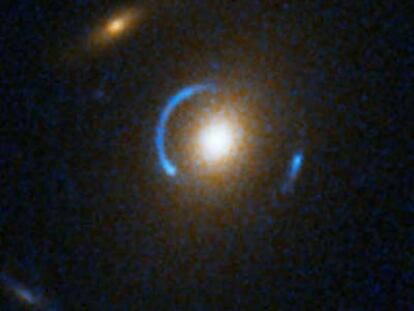 Anillo de Einstein.