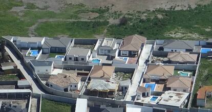 Vista aérea de la 'narcourbanización' en La Línea de la Concepción (Cádiz).