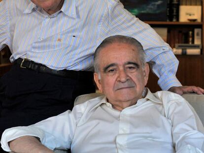 Manuel Varela y Luis Ángel Rojo, secretario general técnico de Comercio y técnico comercial del Estado en 1959.