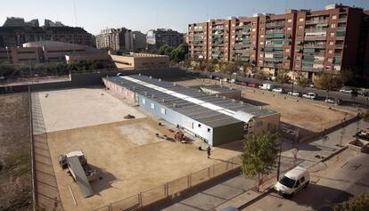 Imagen de barracones en un instituto valenciano.
