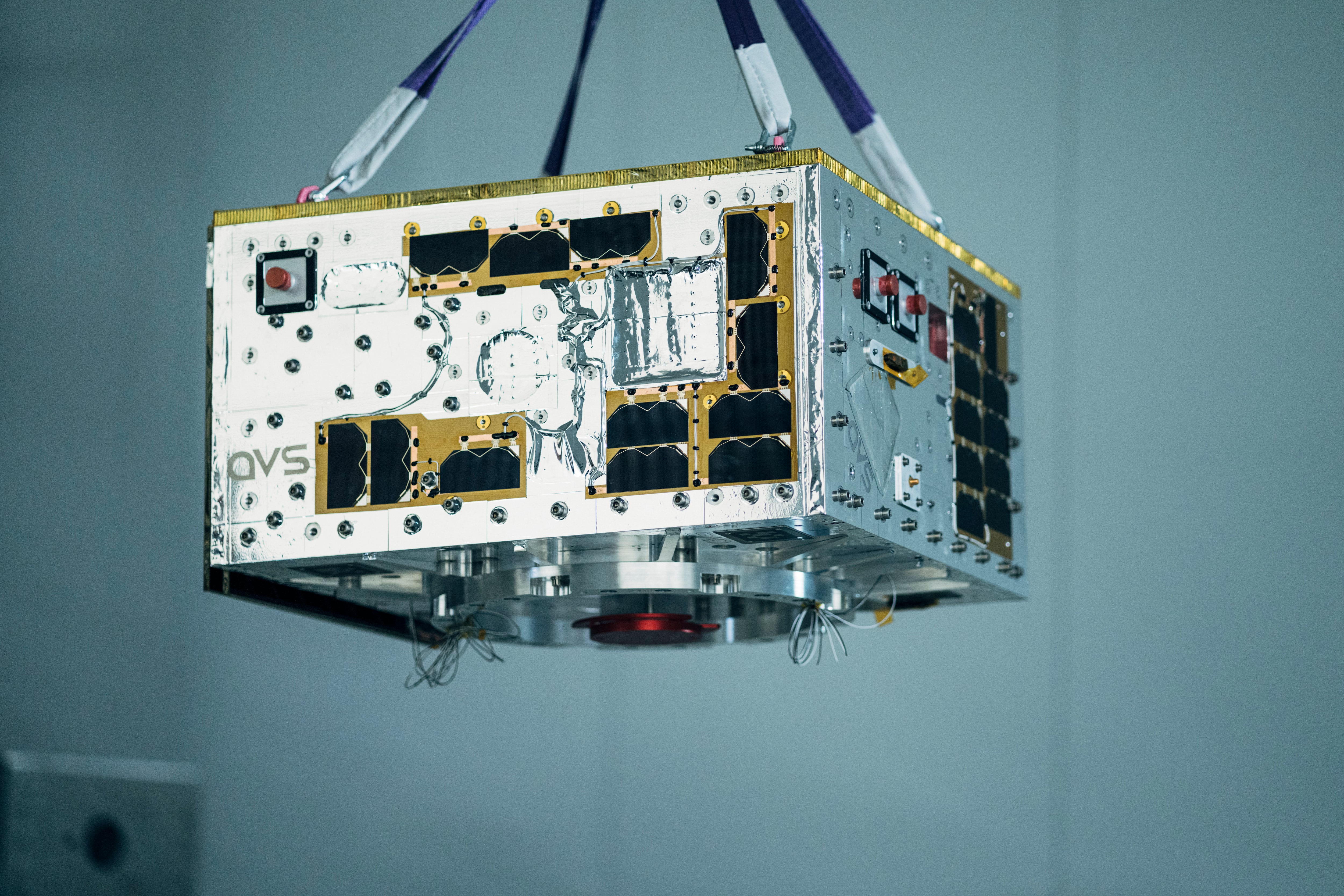 El satélite LUR‑1, desarrollado íntegramente por AVS.