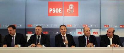 El secretario general del PSOE preside la primera reunión de Ejecutiva tras el anuncio de que no se presentará a las elecciones.