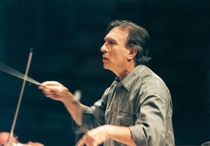 "Mahler nos sigue enseñando a todos que no hay límites en la evolución de la música", afirma Claudio Abbado.