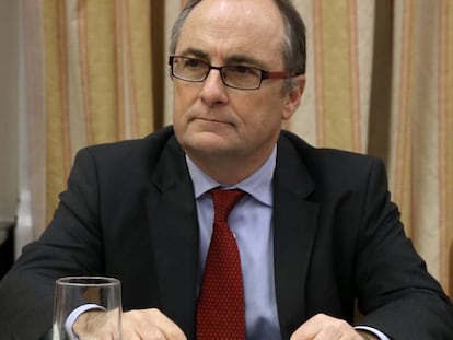 Fernando Restoy, presidente del Fondo de Garant&iacute;a de Dep&oacute;sitos, en el Congreso de los Diputados. 