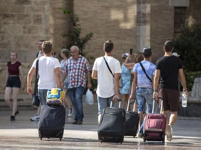 Turistas en el centro de Valencia.