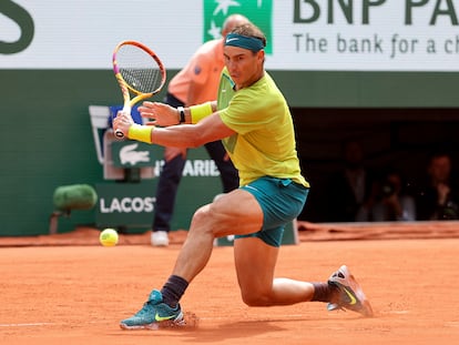 Nadal desliza su pie izquierdo durante la final de Roland Garros.