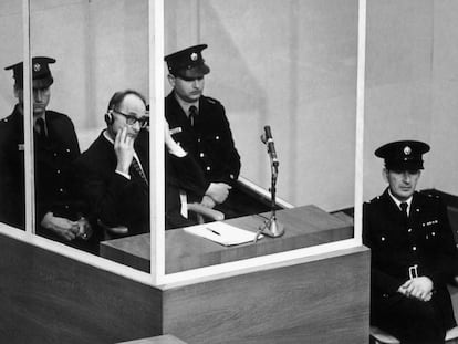 Adolf Eichmann en una sesión de su juicio celebrado en Israel, el 17 de diciembre de 1961.