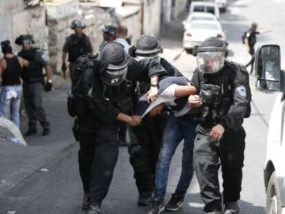 Un palestino murió este sábado en Jerusalén Este, de nuevo escenario de choques violentos por los que palestinos e israelíes se culpan mutuamente