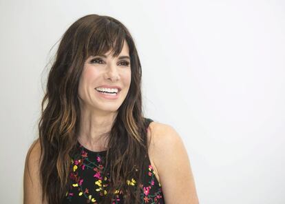 En junio de 2014, Sandra Bullock llamó llorando a la policía mientras estaba escondida en un armario en su casa. La actriz había visto a un extraño en el interior de la vivienda, que finalmente fue identificado como Joshua Corbett, de 39 años, acusado de allanamiento de morada y por intento de robo.