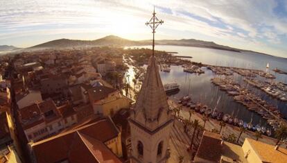 Segundo prêmio da categoria do público. É uma panorâmica de Jams69 sobre Sanary-Sur-Mer, na região de Provença-Alpes-Côte d´Azur (França).