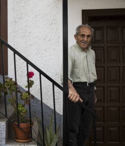 Fernando González, vecino de A Teixeira.