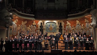 René Jacobs dirigint 'La Passió segons Sant Mateu' al Palau.