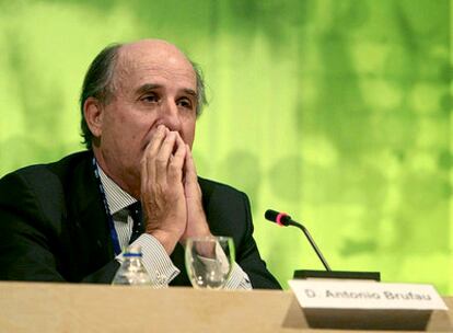 Antonio Brufau, presidente de Repsol, durante una conferencia ayer en Zaragoza.