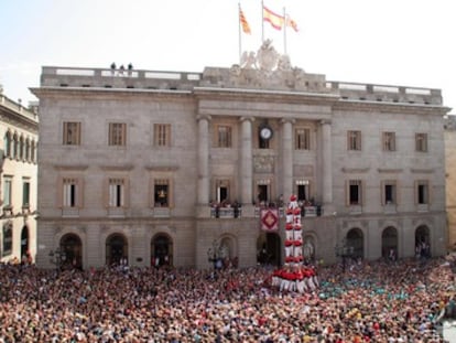 Actuación de los castellers de Barcelona durante las fiestas de la Mercè de 2019.