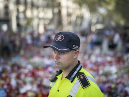 El guardia urbano, Sergi, estaba en la entrada de la Rambla cuando accedió el terrorista con la furgoneta