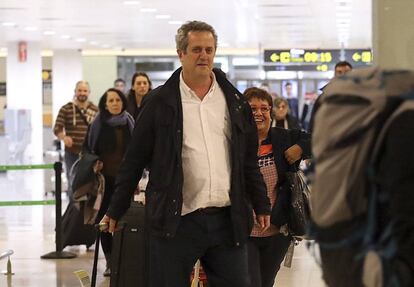 L'exconseller Joaquim Forn a l'aeroport de Barcelona el 31 d'octubre.