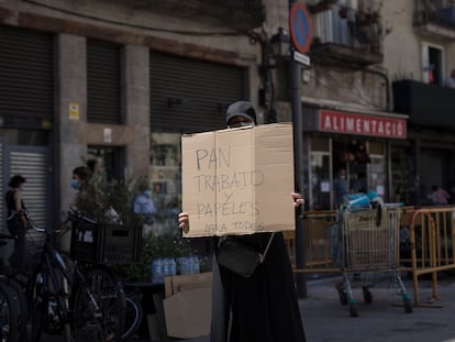 El paro y la pobreza son algunos de los problemas que, según las encuentas, más preocupan a los barceloneses.