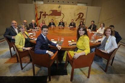 Primera reunión del nuevo Govern de la Generalitat tras el acto de toma de posesión de los consellers. 