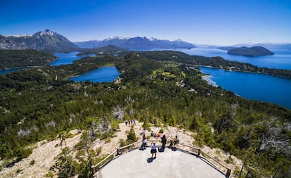 Vistas desde el cerro Campanario, en San Carlos de Bariloche, en la provincia argentina de Rio Negro.