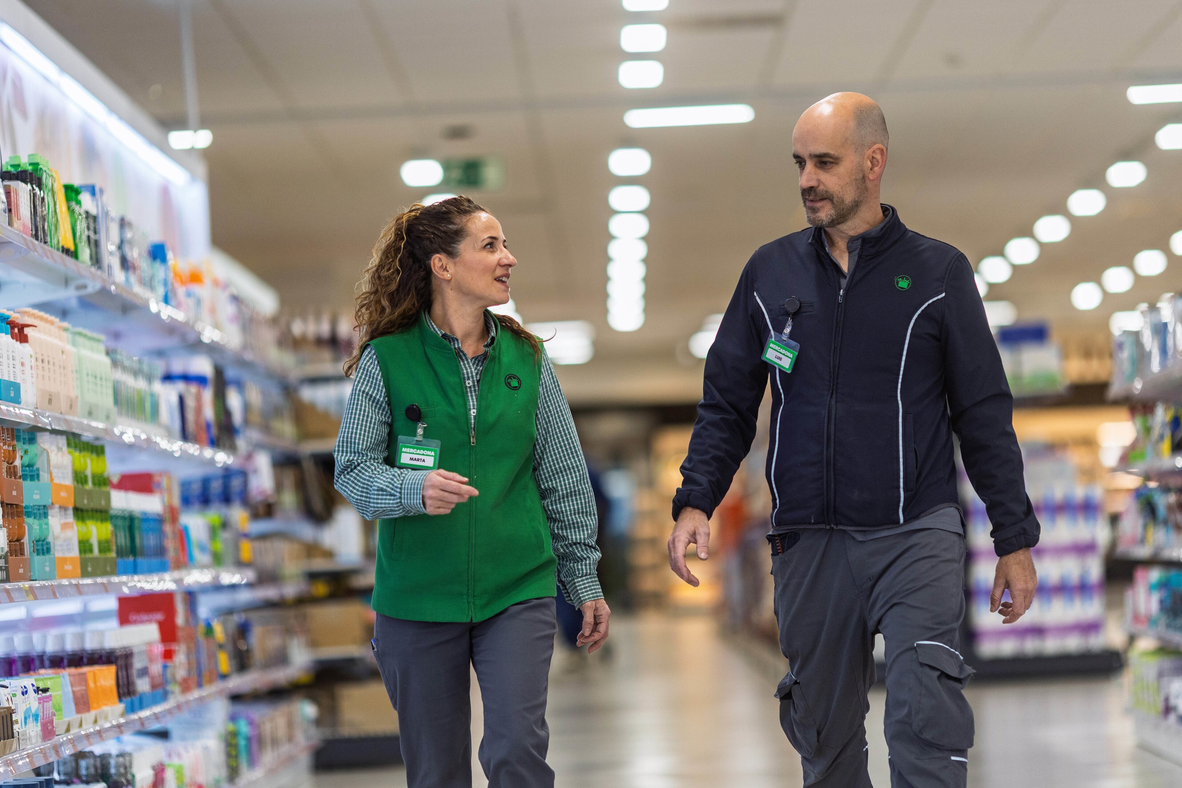 Imagen de archivo de trabajadores de Mercadona.