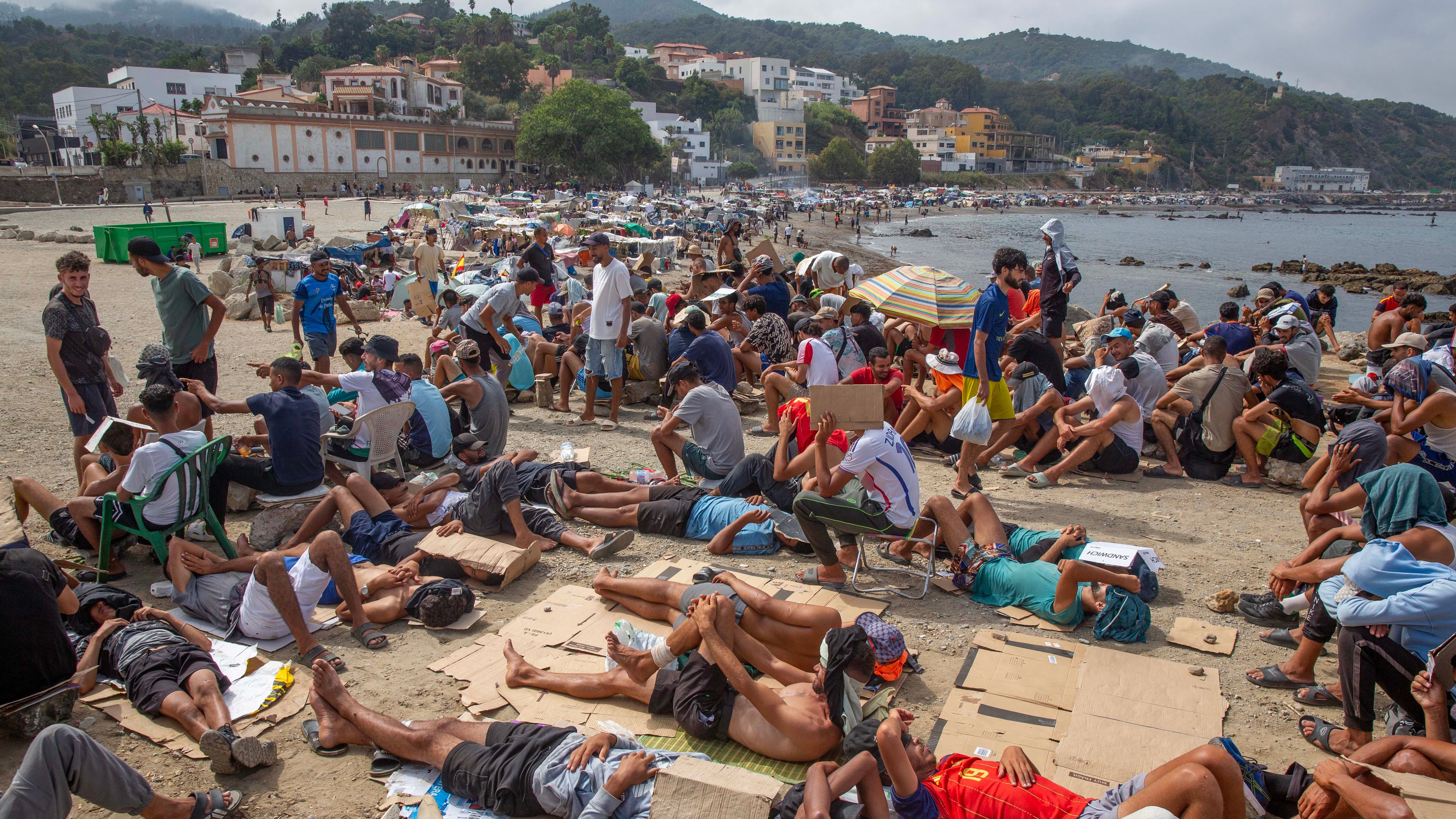 Última hora de la entrada de inmigrantes a Ceuta, en directo | La Audiencia Nacional acuerda investigar la entrada masiva irregular en Ceuta