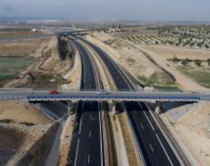 Vista aérea de la autopista Radial 3 en su salida de Madrid.