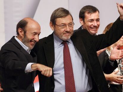 Rubalcaba y Gómez firman una paz con "morbillo"