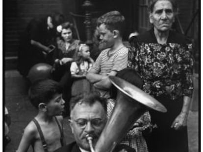 La fiesta de San Gennaro de 1947 en el 'Little Italy' de Manhattan