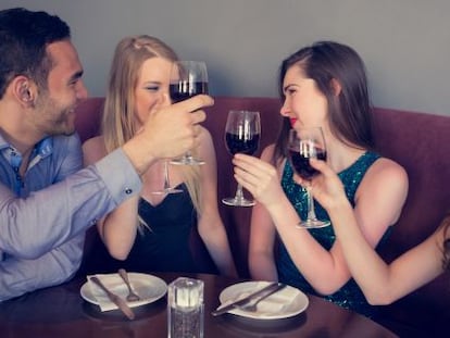 Las bodegas, empeñadas en que los jóvenes beban vino